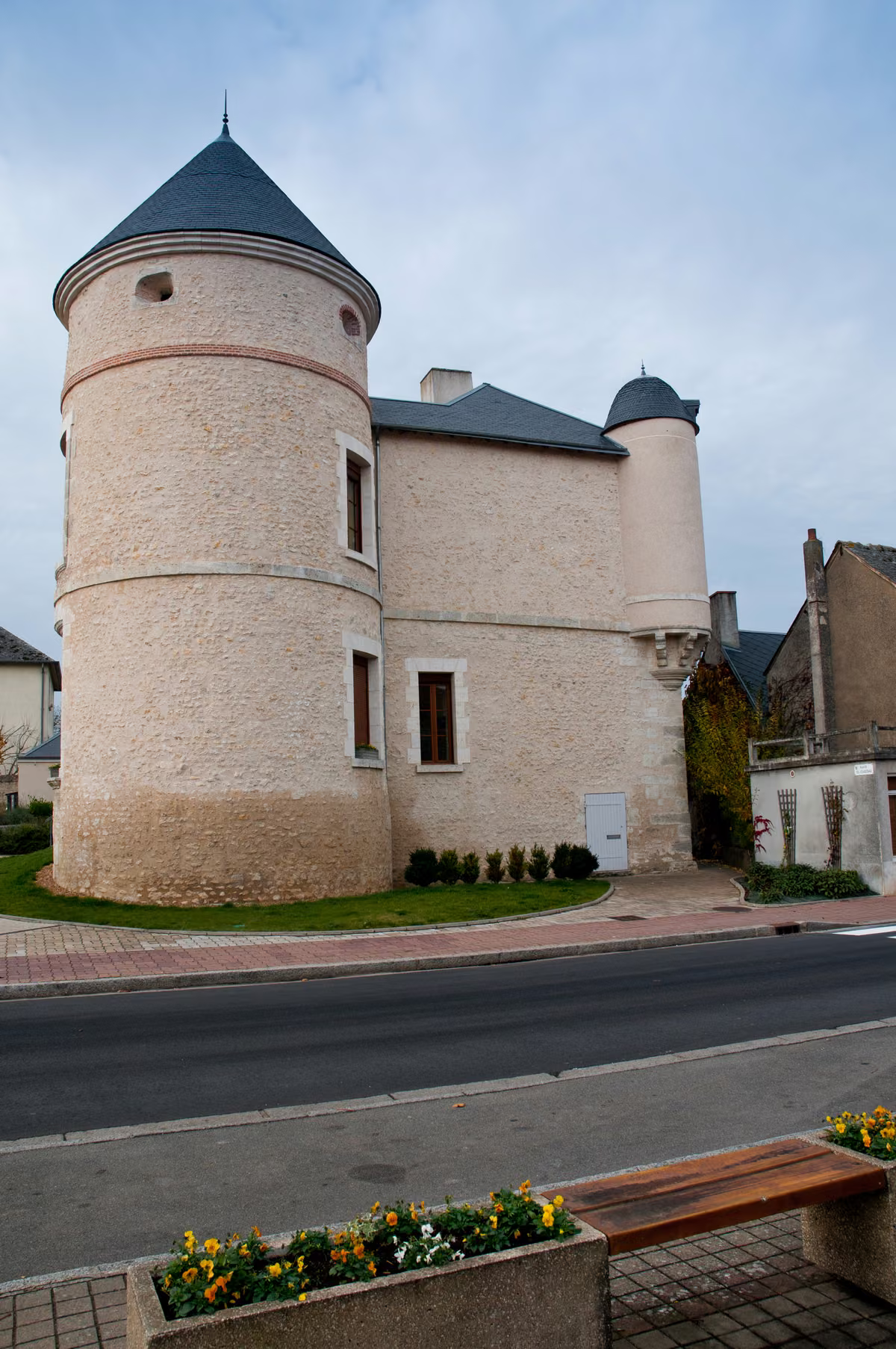 Le château d’Ouzouer-le-Marché — Beauce-la-Romaine
