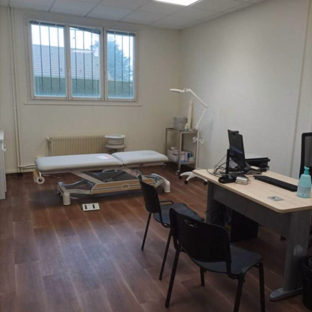 Une salle du centre — Courtenay