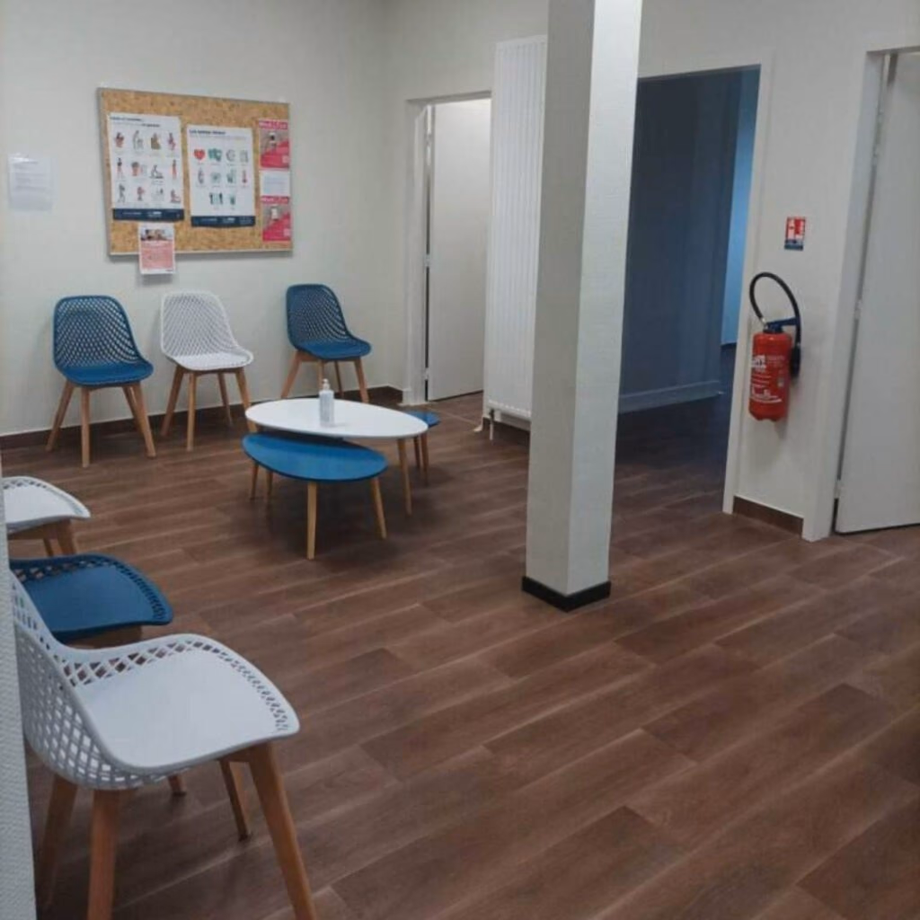 La salle d’attente — Courtenay