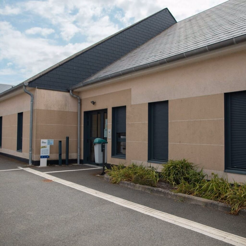 Le centre de santé — Patay